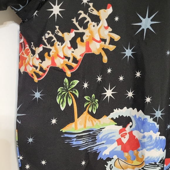 Unisex Hawaiian Santa Claus Print Short Sleeve Button Down Shirt Size 2XL EUC - Picture 6 of 11